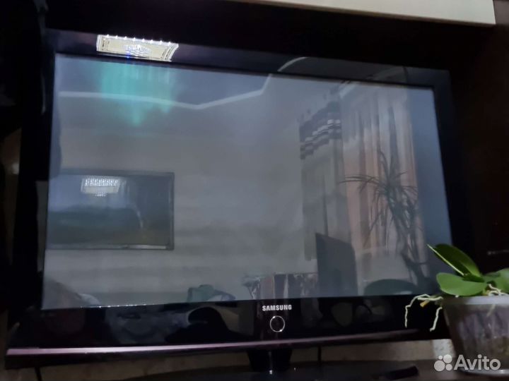 Телевизор samsung