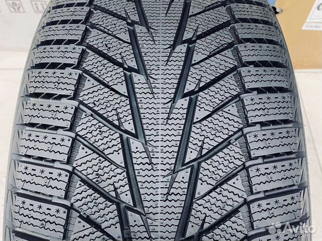 Hankook Winter I'Cept iZ 2 W616 245/40 R19