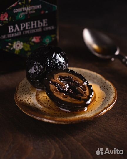 Варенье “Зелёный грецкий орех”