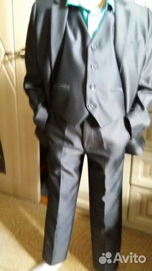 Костюм школьный тройка