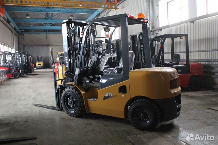 Вилочный погрузчик CHL CPCD30, 2023