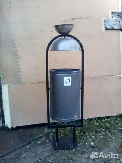 Уличная урна