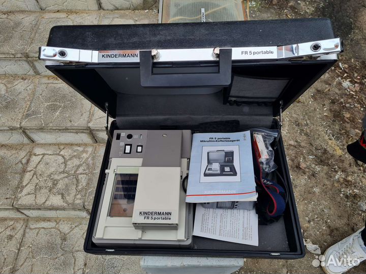Проектор kindermann FR 5 portable