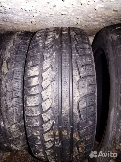 Kumho I'Zen XW KW17 225/55 R17 V
