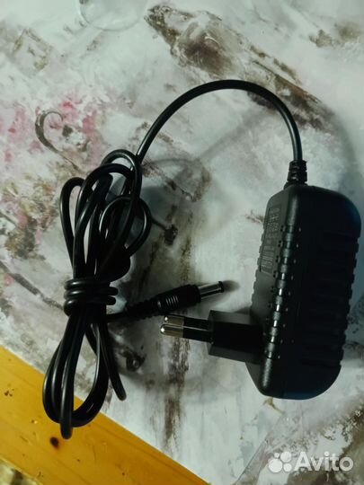 Блок питания 12v 1,5a