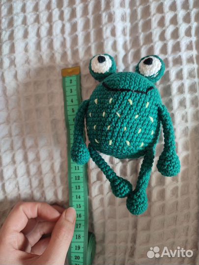 Вязаные игрушки лягушка