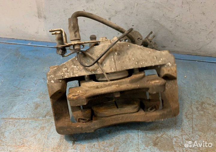 Суппорт передний правый Audi A6 C5 allroad