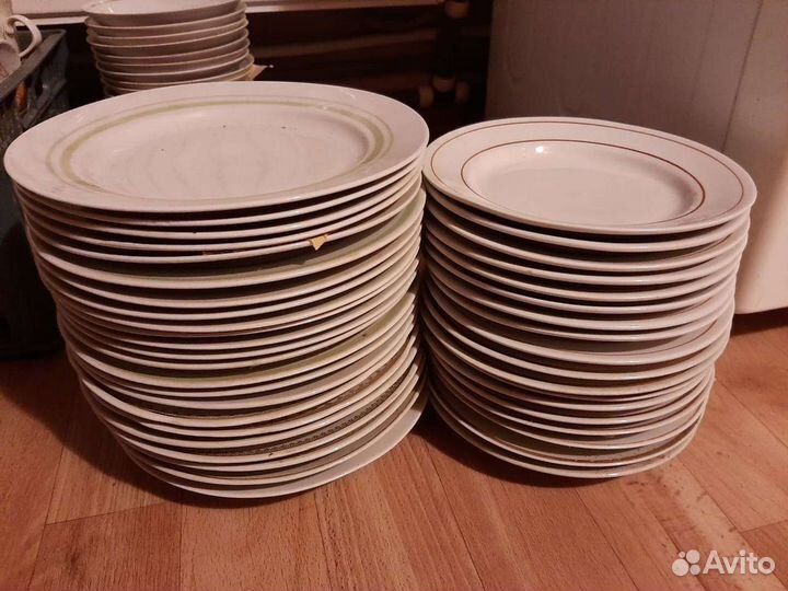 Тарелки мелкие 40шт. Блюдца 24шт