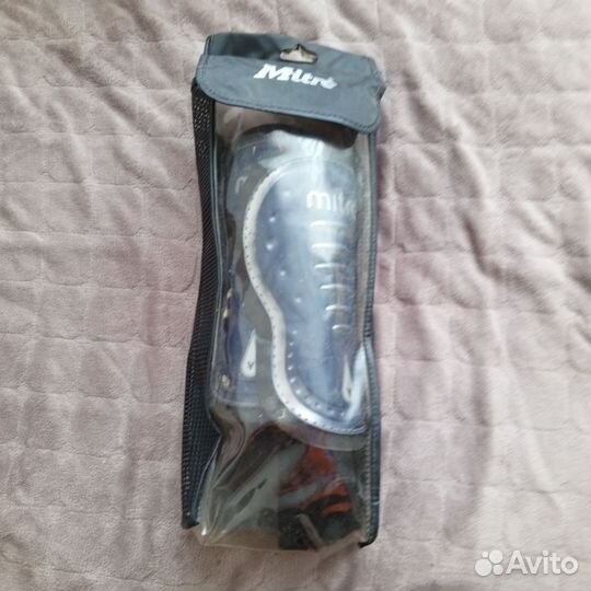 Щитки хоккейные детские mitre