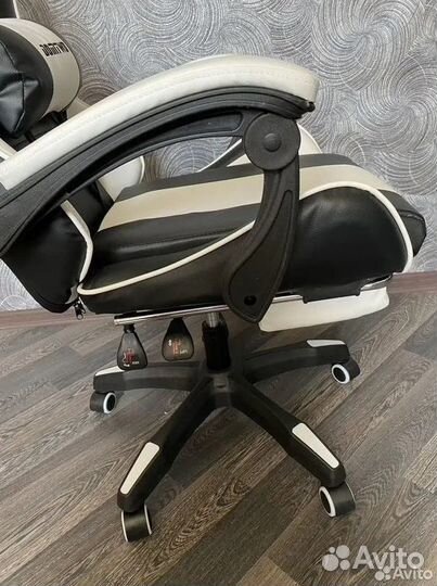 Компьютерное кресло Boss с функцией массажа