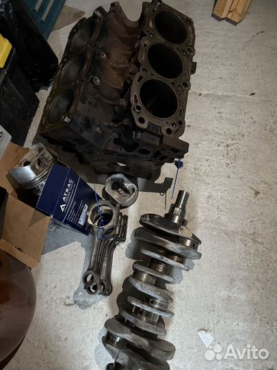 Двигатель на mitsubishi Pajero 4 6G75