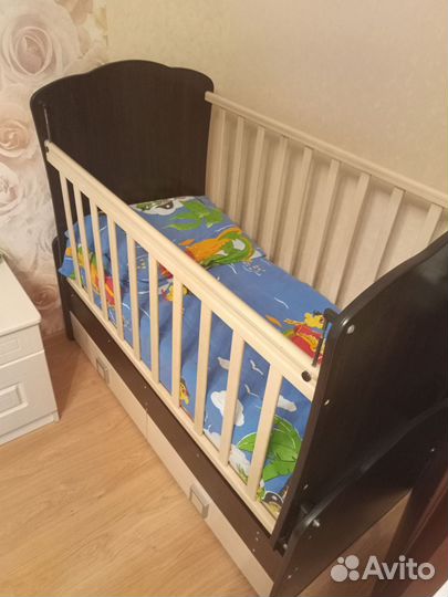 Детская кроватка