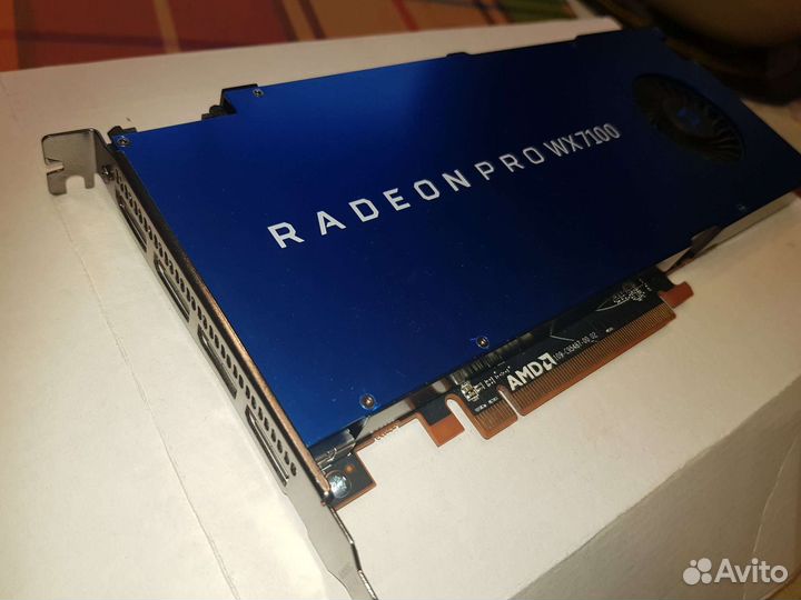 Видеокарта AMD Radeon Pro WX 7100 8GB