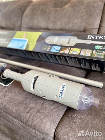 Аккумуляторный пылесос для бассейна Intex (28620)
