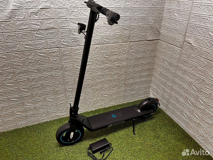 Новый электросамокат Neoline T26