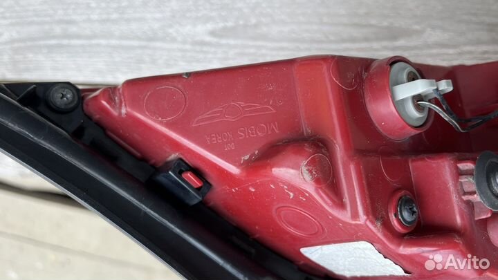 Фонарь задний правый Genesis G70