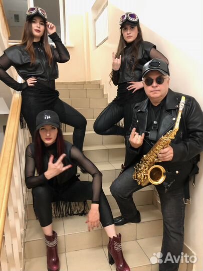 Саксофонист на торжество