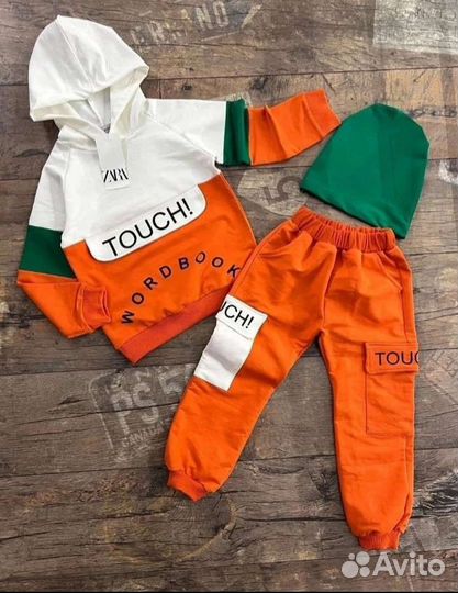 Костюм детский новый 110
