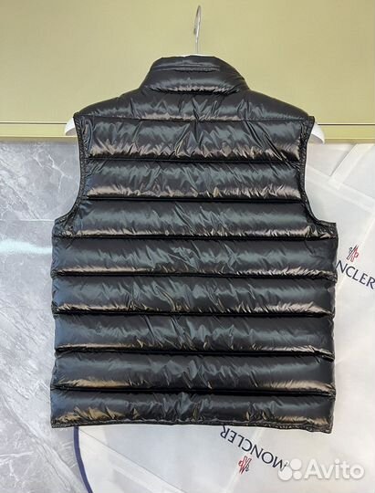 Жилетка moncler NEW collection