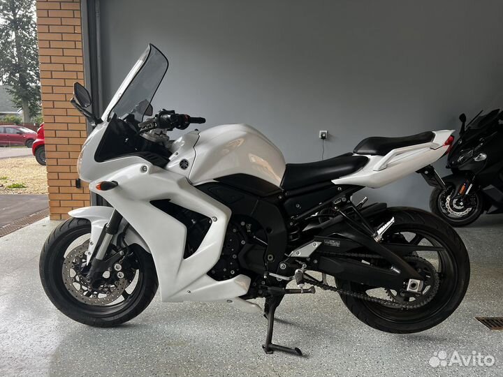 Yamaha FZ1
