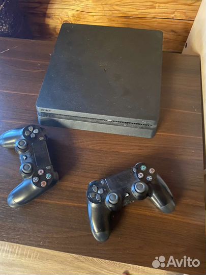 Продам plaustaushin sony4 slim 1tb 2джостика