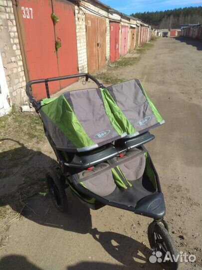Коляска для двойни BOB Revolution SE Duallie