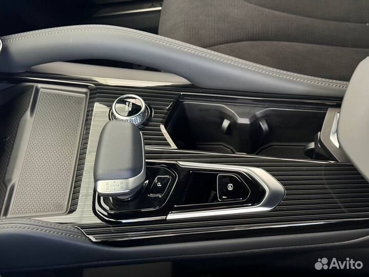 Geely Monjaro 2.0 AT, 2024