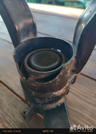 Опора двигателя правая geely emgrand x7