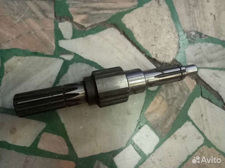Вал вторичный кпп УАЗ 452,469(4 ступка)