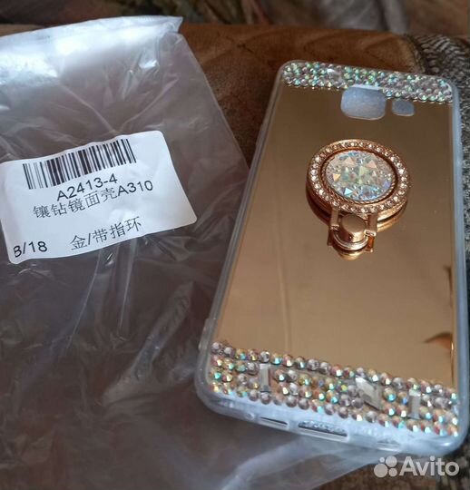 Чехол на телефон