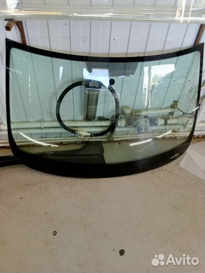 Лобовое стекло skoda rapid