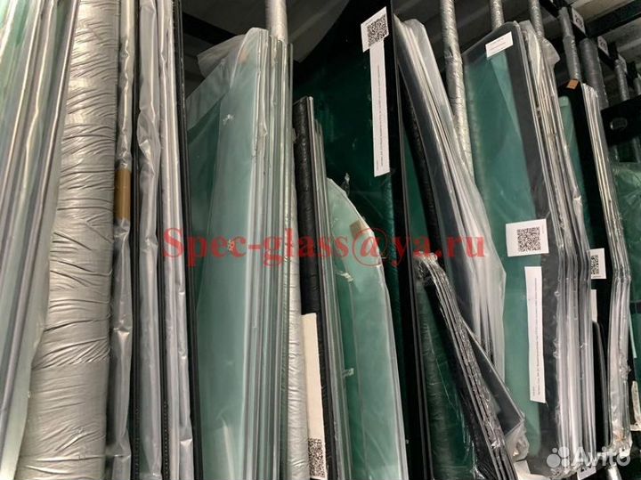 Стекло переднее Клаас Арес 946 RZ