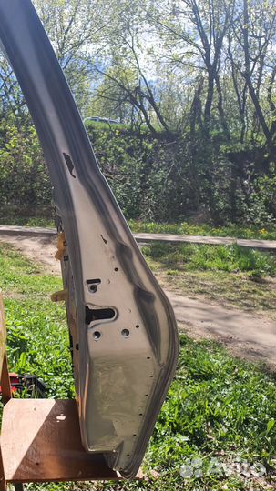 Дверь задняя правая на renault duster