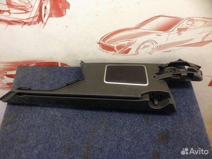 Обшивка багажника - боковая обивка левая Land