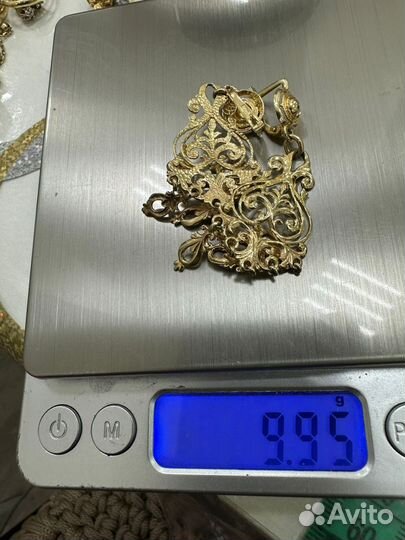 Золотые серьги