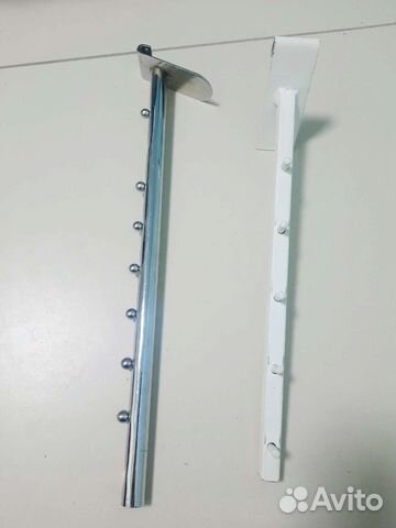 Вешалка настенная металлическая