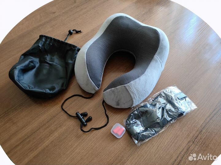 Подушка для шеи серая. Для путешествий, самолета
