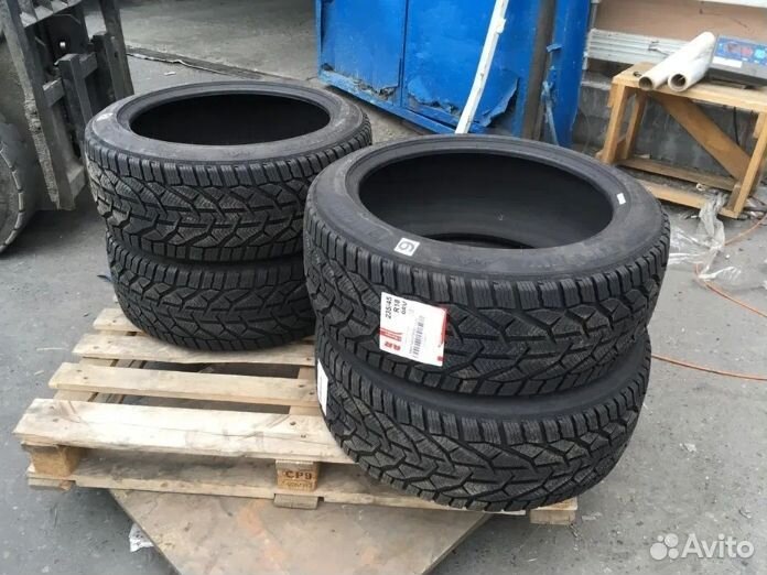 Accelera Accelera Summer 5/10.5 R18