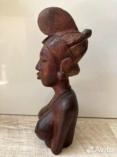 Статуэтка из железного дерева. Африка