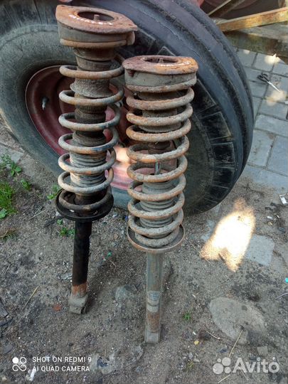 Заднии пружины от Фольксваген пассат б-3