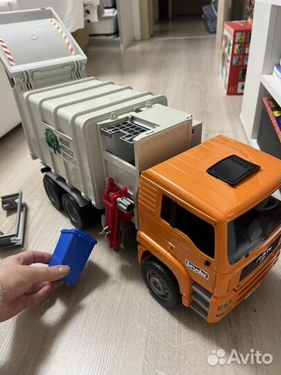 Брудер bruder мусоровоз большой