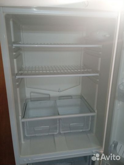 Холодильник Indesit. Доставка