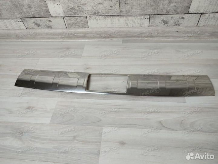 Накладка на задний бампер Jeep Renegade 2015-нв