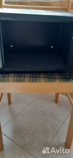 Сейф металлический