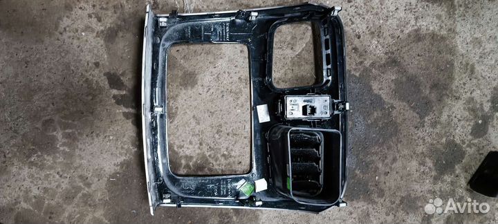 Рамка для магнитолы renault logan 2