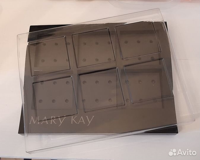 Магнитная палетка для теней Mary Kay на 36 шт