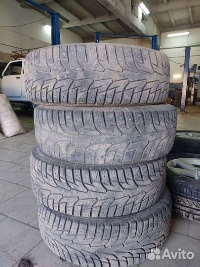 Hankook Winter I'Pike RS W419 215/65 R16 98T