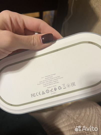 Зарядная станция 3 в 1 для часов, телефона, наушн