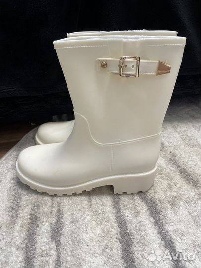 Резиновые сапоги