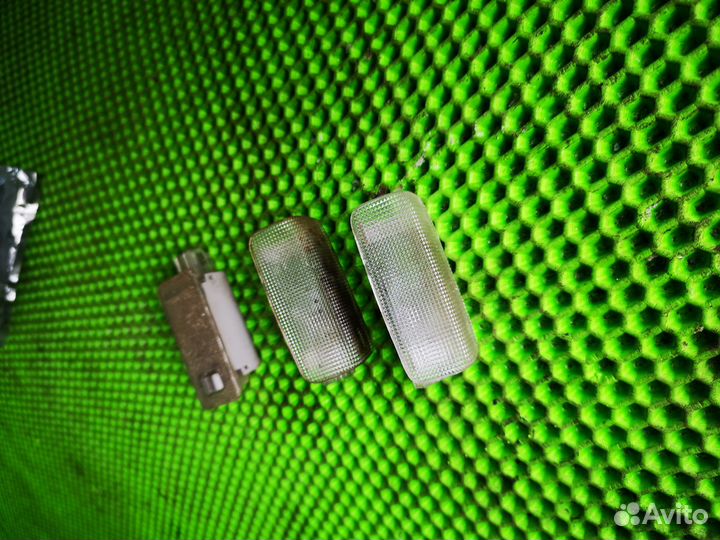 Плафон двери багажнки на Lexus RX 300/330/350/400h